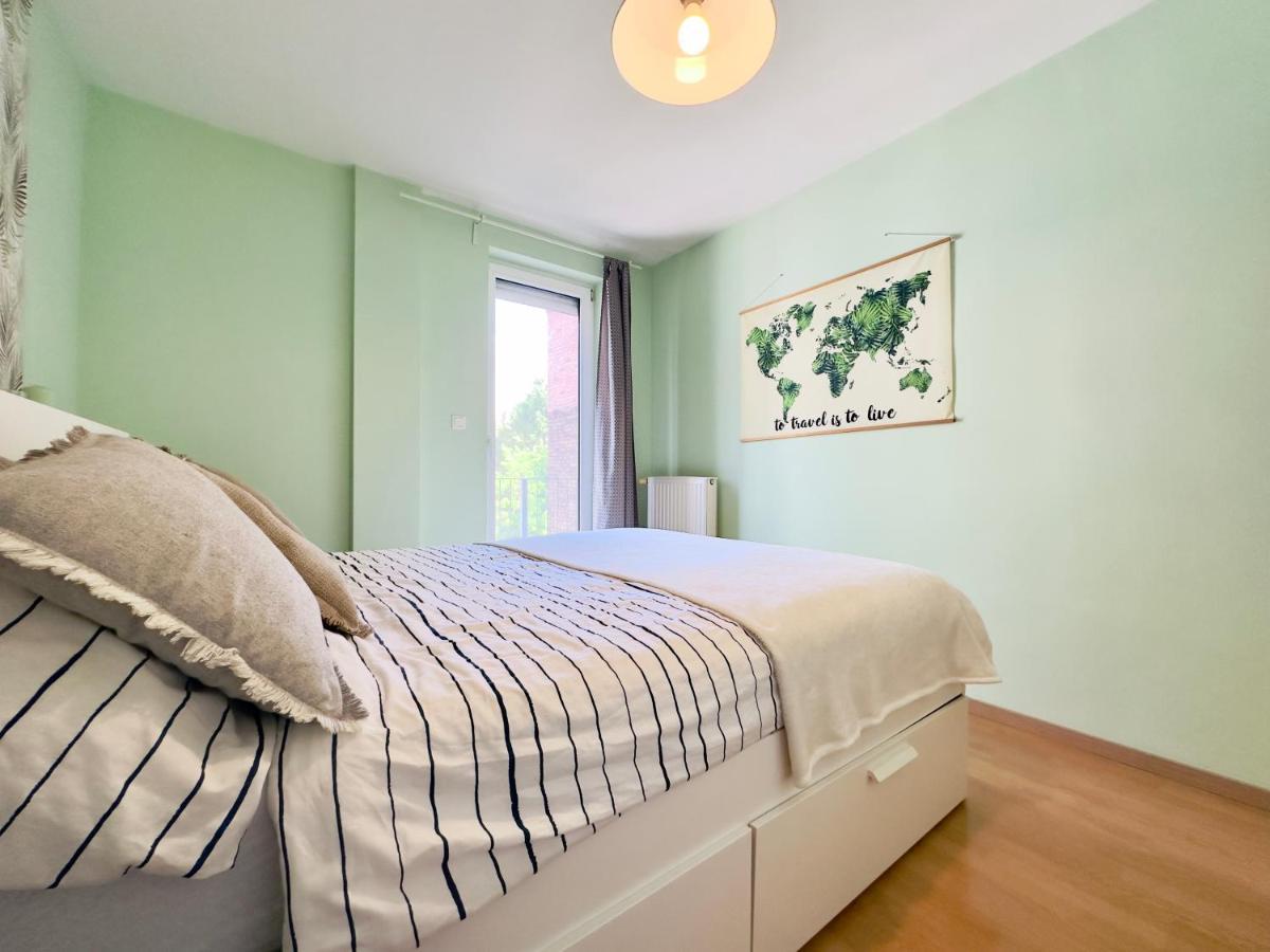 Corvin City Apartment - Free Parking- Boedapest Buitenkant foto